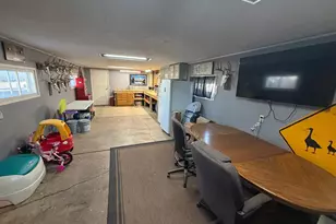 505 W Van Dusen St, Springfield, MN 56087 - Photo 37