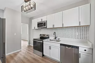 1235 Minnehaha Ave E, Saint Paul, MN 55106 - Photo 9