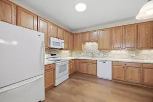 20467 Cypress Dr, Farmington, MN 55024 - Photo 7