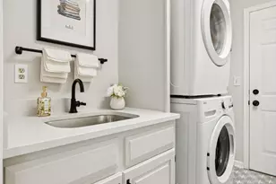 6507 Gleason Ct, Edina, MN 55436 - Photo 39