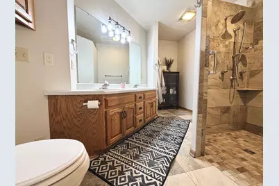 867 Briarwood Drive, Worthington, MN 56187 - Photo 23