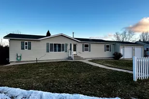 327 Parkside Dr SE, Preston, MN 55965 - Photo 1