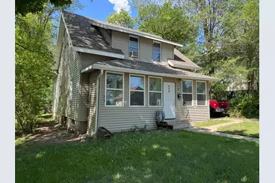 424 W Birch Avenue, Fergus Falls, MN 56537 - Photo 1