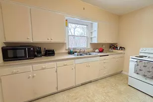 424 W Birch Ave, Fergus Falls, MN 56537 - Photo 9