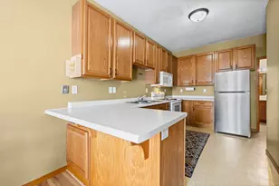 2119 Parkway Ave, Shakopee, MN 55379 - Photo 13