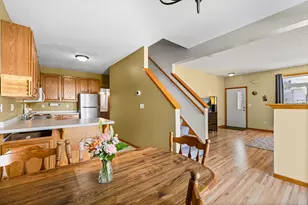 2119 Parkway Ave, Shakopee, MN 55379 - Photo 11