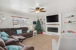 406 S 3rd St, Beaver Creek, MN 56116 - Photo 5