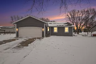 406 S 3rd St, Beaver Creek, MN 56116 - Photo 1