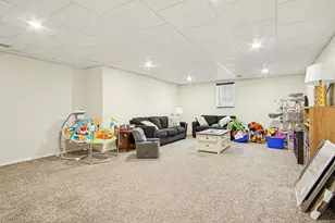 406 S 3rd St, Beaver Creek, MN 56116 - Photo 19