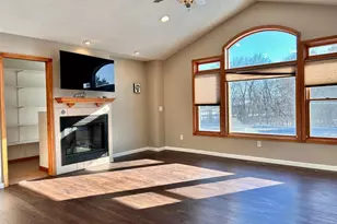 6421 150th St N, Hugo, MN 55038 - Photo 9