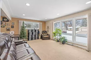 6996 Hickory Dr NE, Fridley, MN 55432 - Photo 11