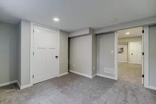 4111 Thomas Ave N, Minneapolis, MN 55412 - Photo 39