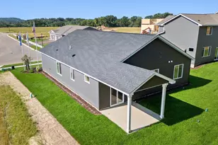 1105 Compton Ave, River Falls, WI 54022 - Photo 45