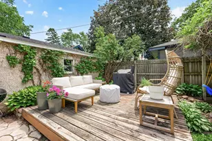 909 W 44th St, Minneapolis, MN 55409 - Photo 29