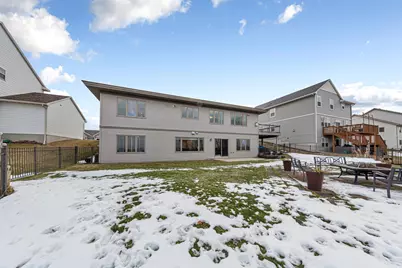 255 Foothills Ln SE, Rochester, MN 55904 - Photo 9