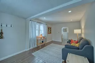 1521 15th Ave E, Hibbing, MN 55746 - Photo 3