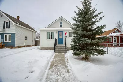 1521 15th Avenue E, Hibbing, MN 55746 - Photo 1