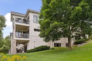 101 Willoughby Way E, Minnetonka, MN 55305 - Photo 41