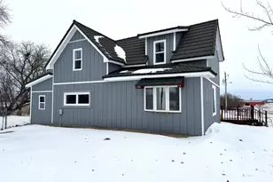 21616 Co Rd 21, Roseau, MN 56751 - Photo 1