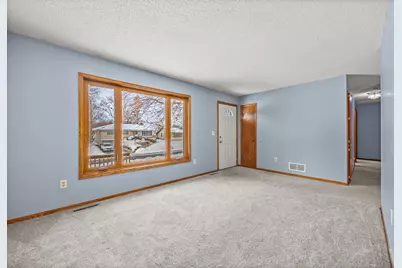 4235 Royce Street NE, Columbia Heights, MN 55421 - Photo 5