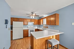 4235 Royce St NE, Columbia Heights, MN 55421 - Photo 7