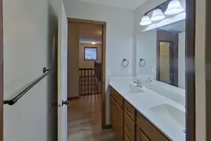 1133 Rosemary Ln, Chaska, MN 55318 - Photo 15