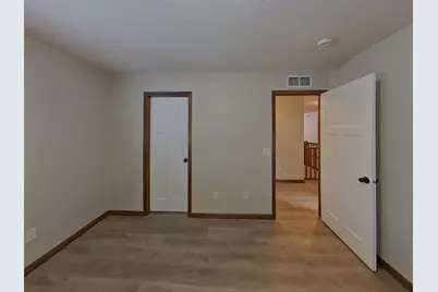 1133 Rosemary Lane, Chaska, MN 55318 - Photo 9