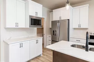 520 Leonard St, Hawley, MN 56549 - Photo 7