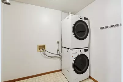 32 11th Avenue S #303, Hopkins, MN 55343 - Photo 17