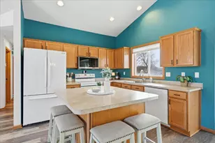 230 Pintail Dr, Hammond, WI 54015 - Photo 5