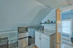 114 E 17th St, Hibbing, MN 55746 - Photo 21