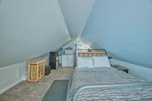 114 E 17th St, Hibbing, MN 55746 - Photo 19