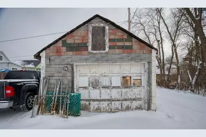 114 E 17th Street, Hibbing, MN 55746 - Photo 31