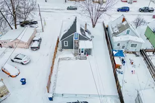 114 E 17th St, Hibbing, MN 55746 - Photo 37