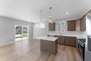 2173 Ridgepointe Dr, Hastings, MN 55033 - Photo 11