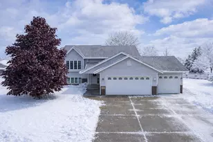 211 Clover Ct, Jordan, MN 55352 - Photo 1