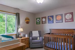 211 Clover Ct, Jordan, MN 55352 - Photo 5