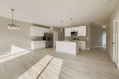 2121 Cleveland Way S, Cambridge, MN 55008 - Photo 5