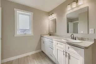 2121 Cleveland Way S, Cambridge, MN 55008 - Photo 17