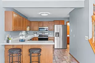 7954 Timber Lake Dr, Eden Prairie, MN 55347 - Photo 11