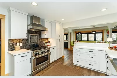 503 24th Street SW, Austin, MN 55912 - Photo 3