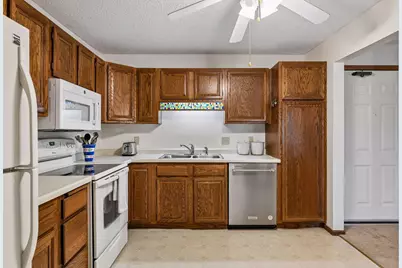 10600 43rd Avenue N #201, Plymouth, MN 55442 - Photo 17