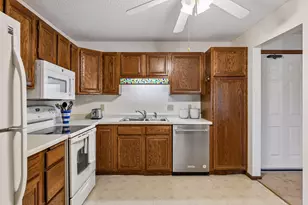 10600 43rd Ave N, Plymouth, MN 55442 - Photo 17