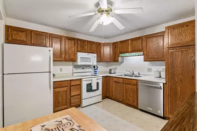 10600 43rd Avenue N #201, Plymouth, MN 55442 - Photo 15