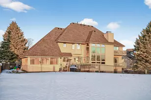 7041 Kenmare Dr, Bloomington, MN 55438 - Photo 95