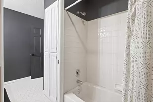 7041 Kenmare Dr, Bloomington, MN 55438 - Photo 67