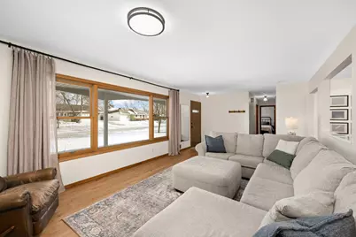 1252 Highview Drive, New Brighton, MN 55112 - Photo 9