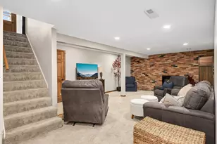 1252 Highview Dr, New Brighton, MN 55112 - Photo 17