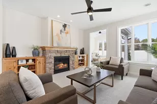 25360 Farmstead Ln, Wyoming, MN 55092 - Photo 3