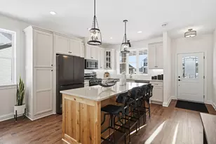 25360 Farmstead Ln, Wyoming, MN 55092 - Photo 9